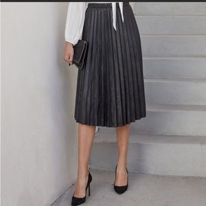 Jcrew pleated vegan leather knee-length skirt